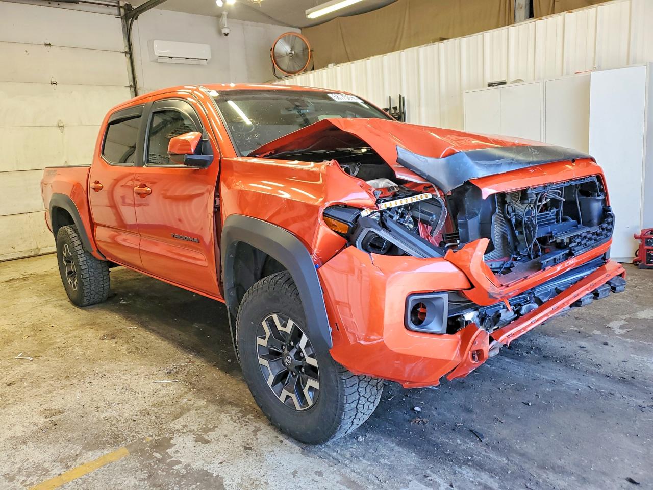 2018 TOYOTA TACOMA