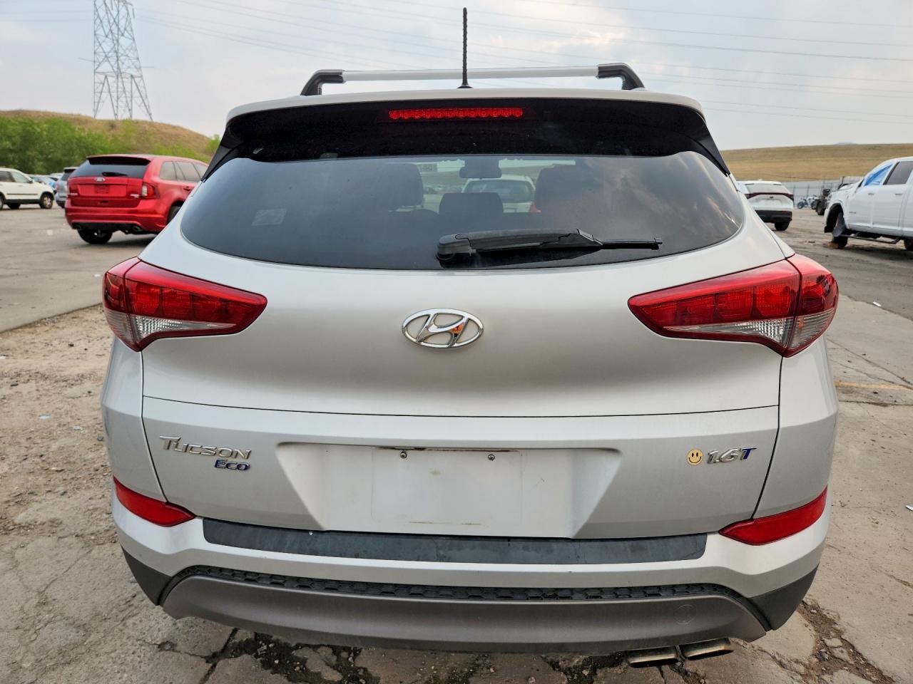 2016 HYUNDAI TUCSON