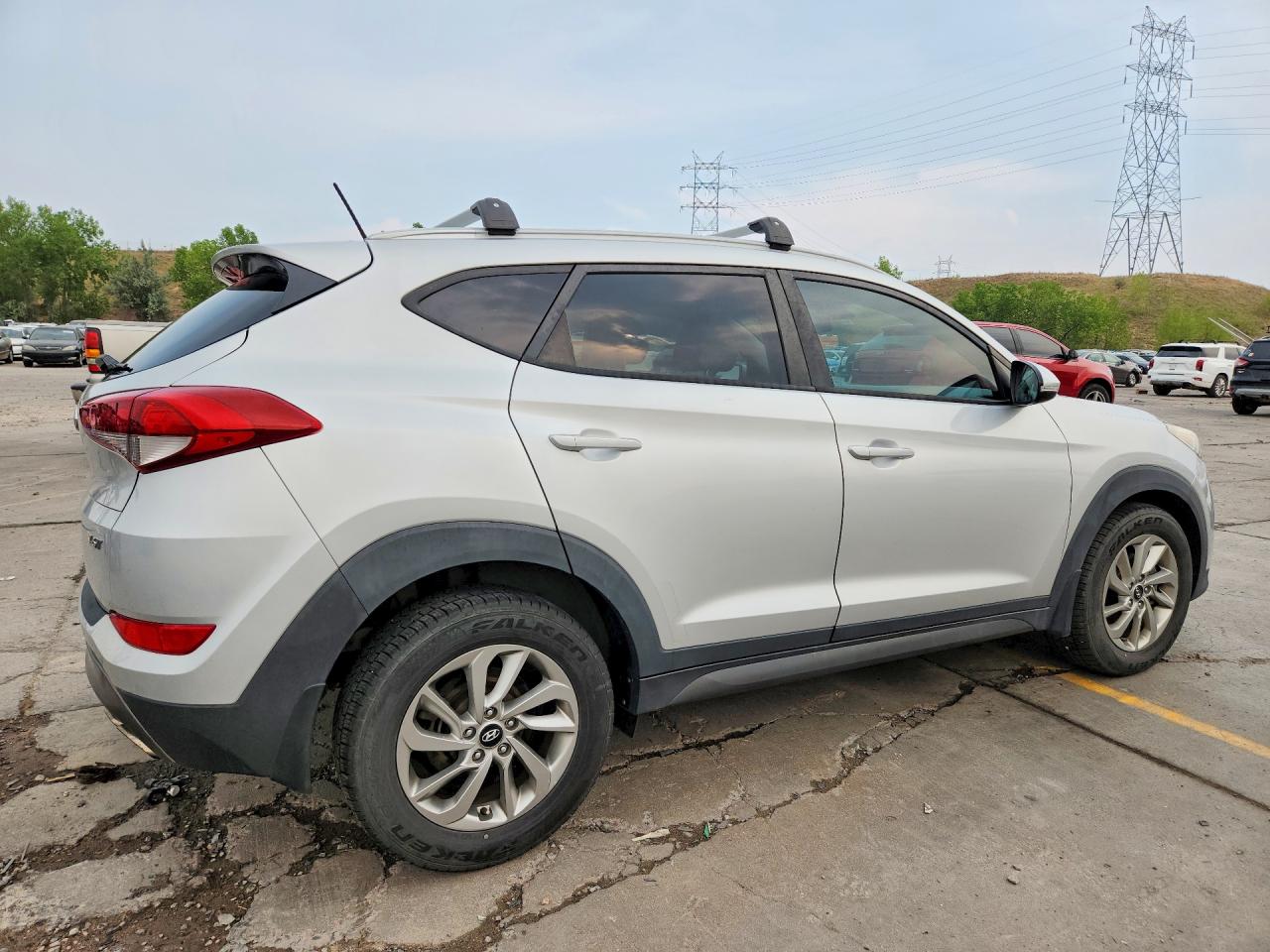 2016 HYUNDAI TUCSON