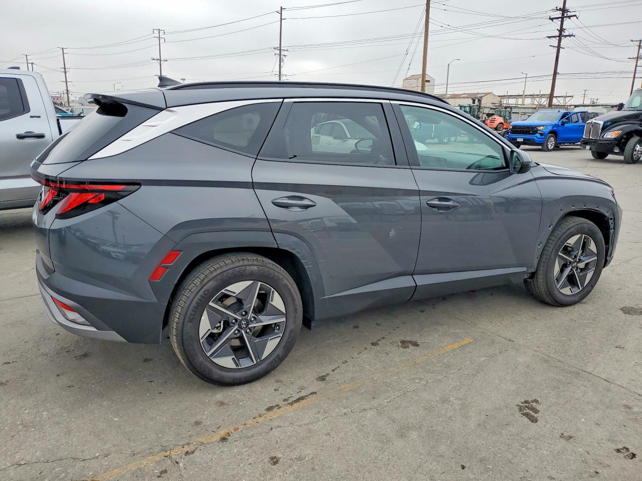 2025 HYUNDAI TUCSON