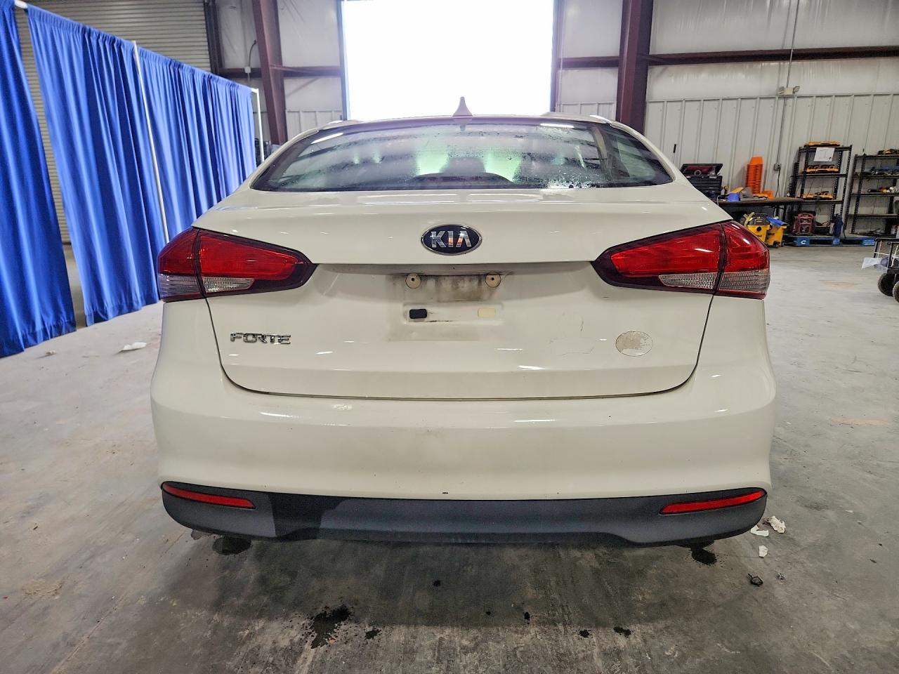 2017 KIA FORTE