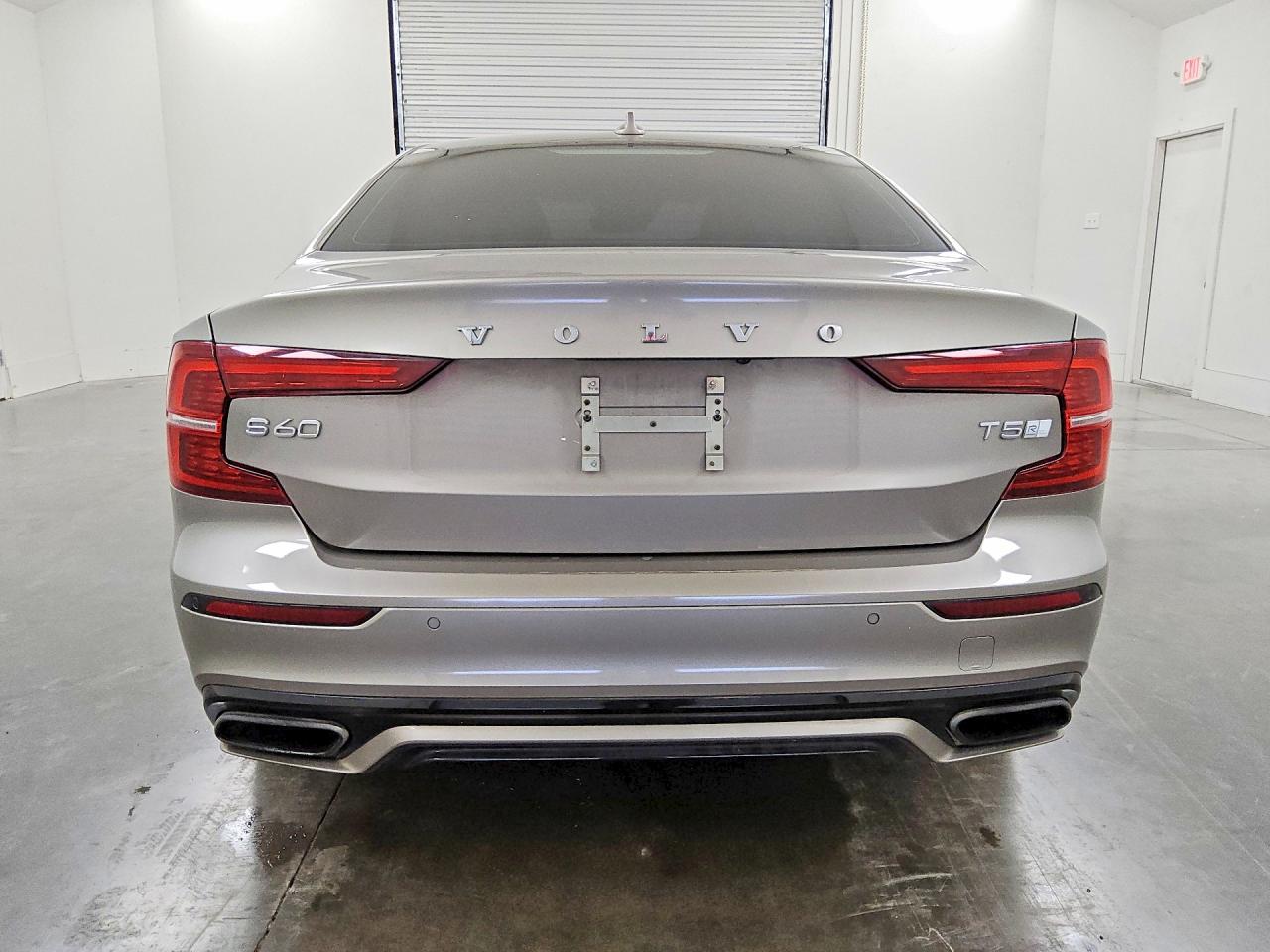 2019 VOLVO S60