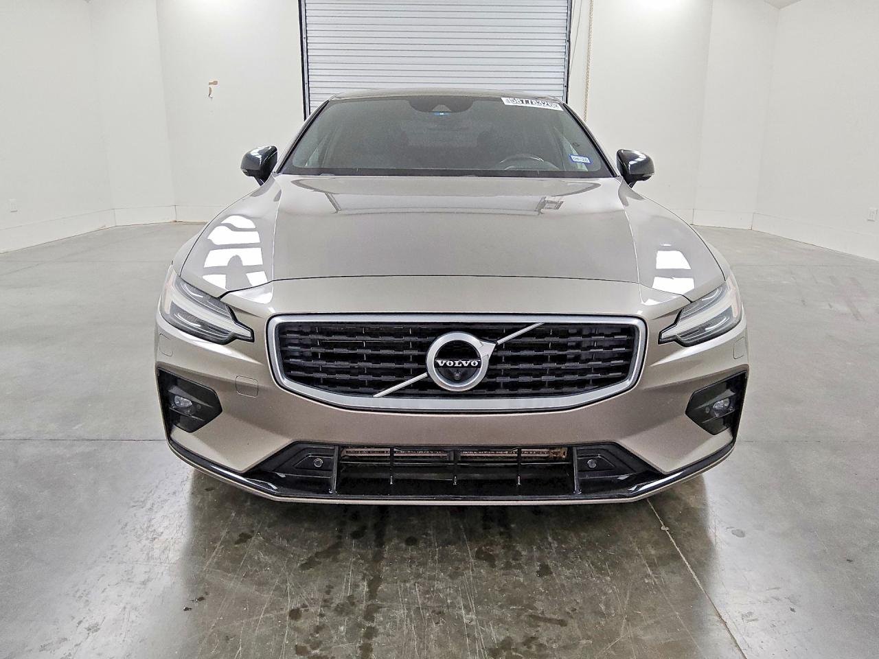 2019 VOLVO S60