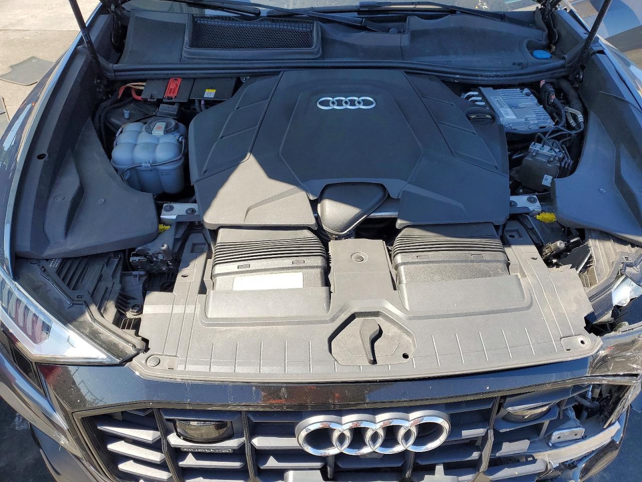 2019 AUDI Q8