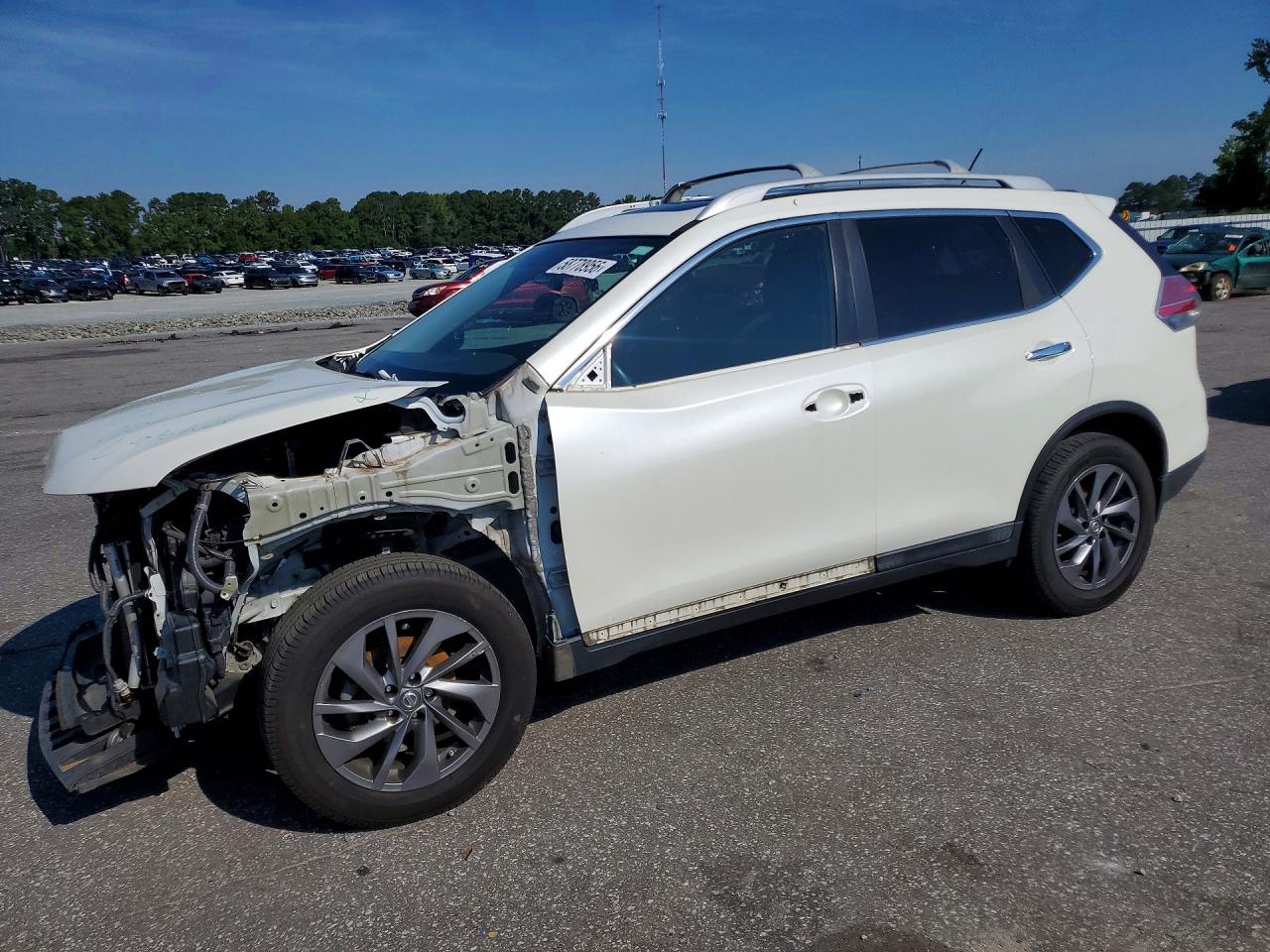 2016 NISSAN ROGUE