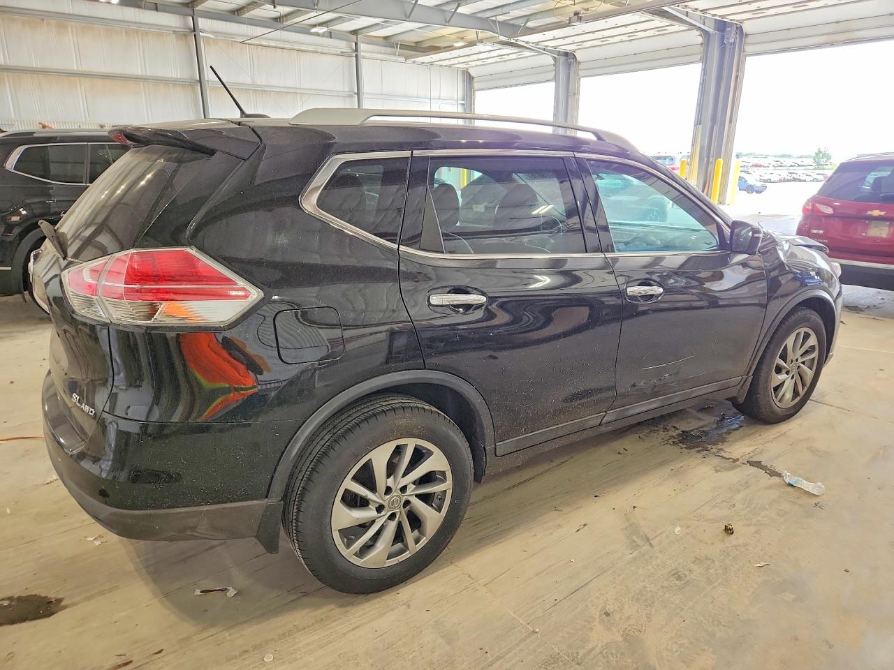 2015 NISSAN ROGUE