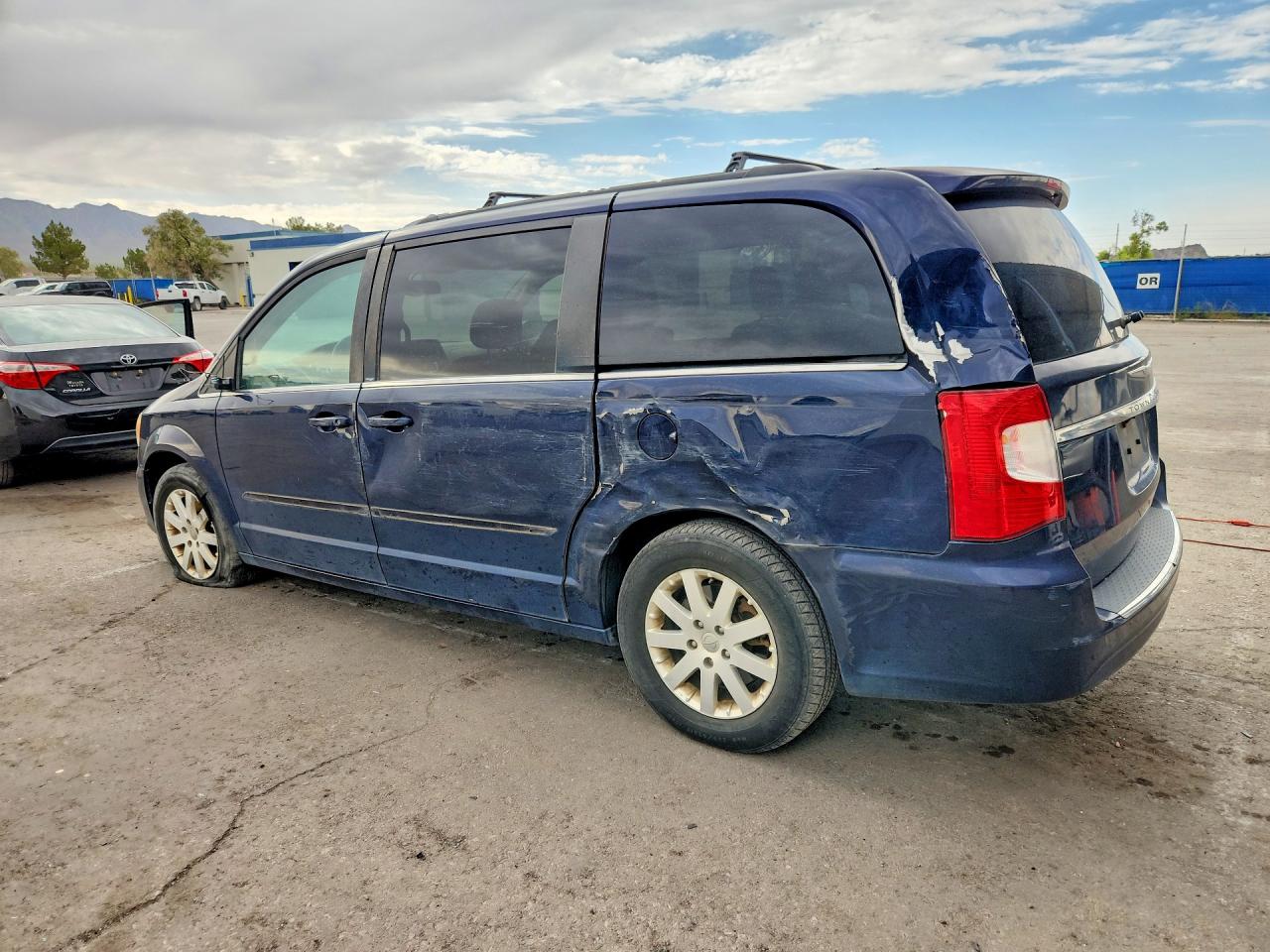 2014 CHRYSLER MINIVAN