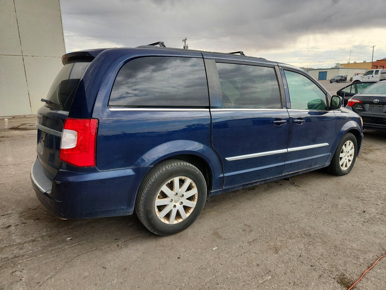 2014 CHRYSLER MINIVAN