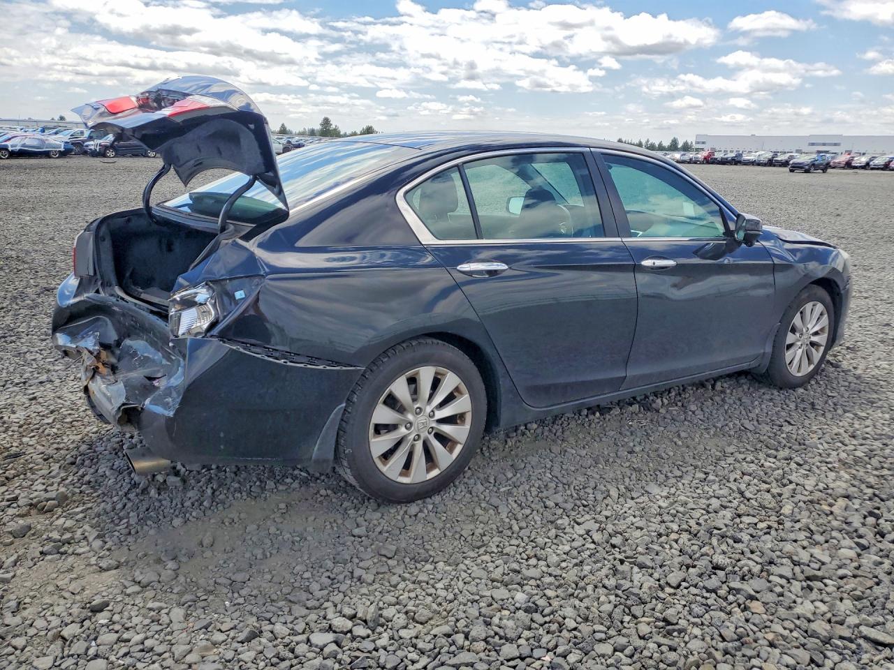 2015 HONDA ACCORD