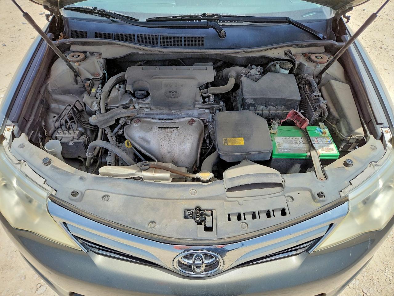 2014 TOYOTA CAMRY