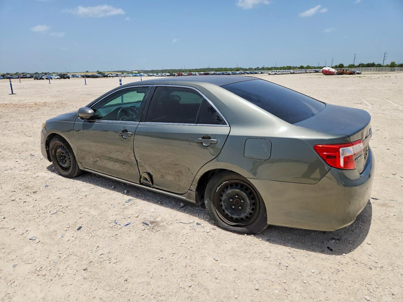 2014 TOYOTA CAMRY