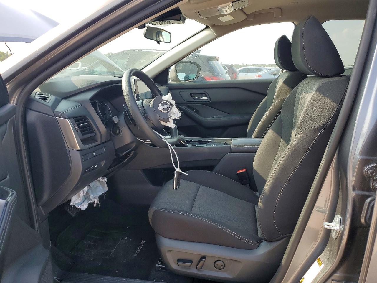 2024 NISSAN ROGUE