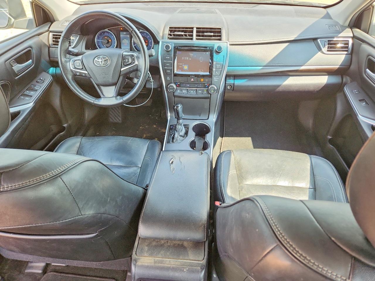2017 TOYOTA CAMRY