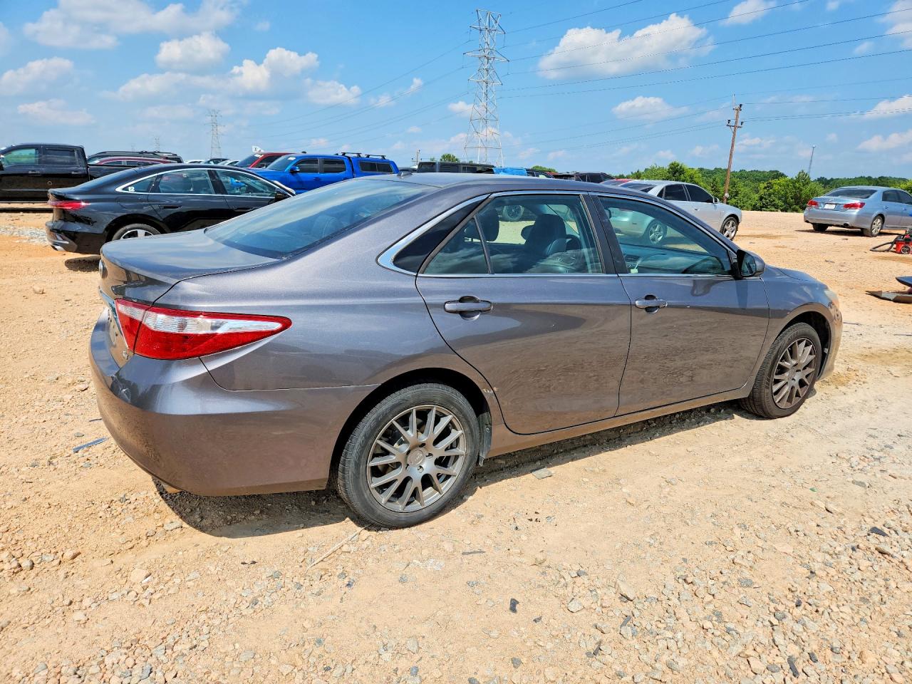 2017 TOYOTA CAMRY