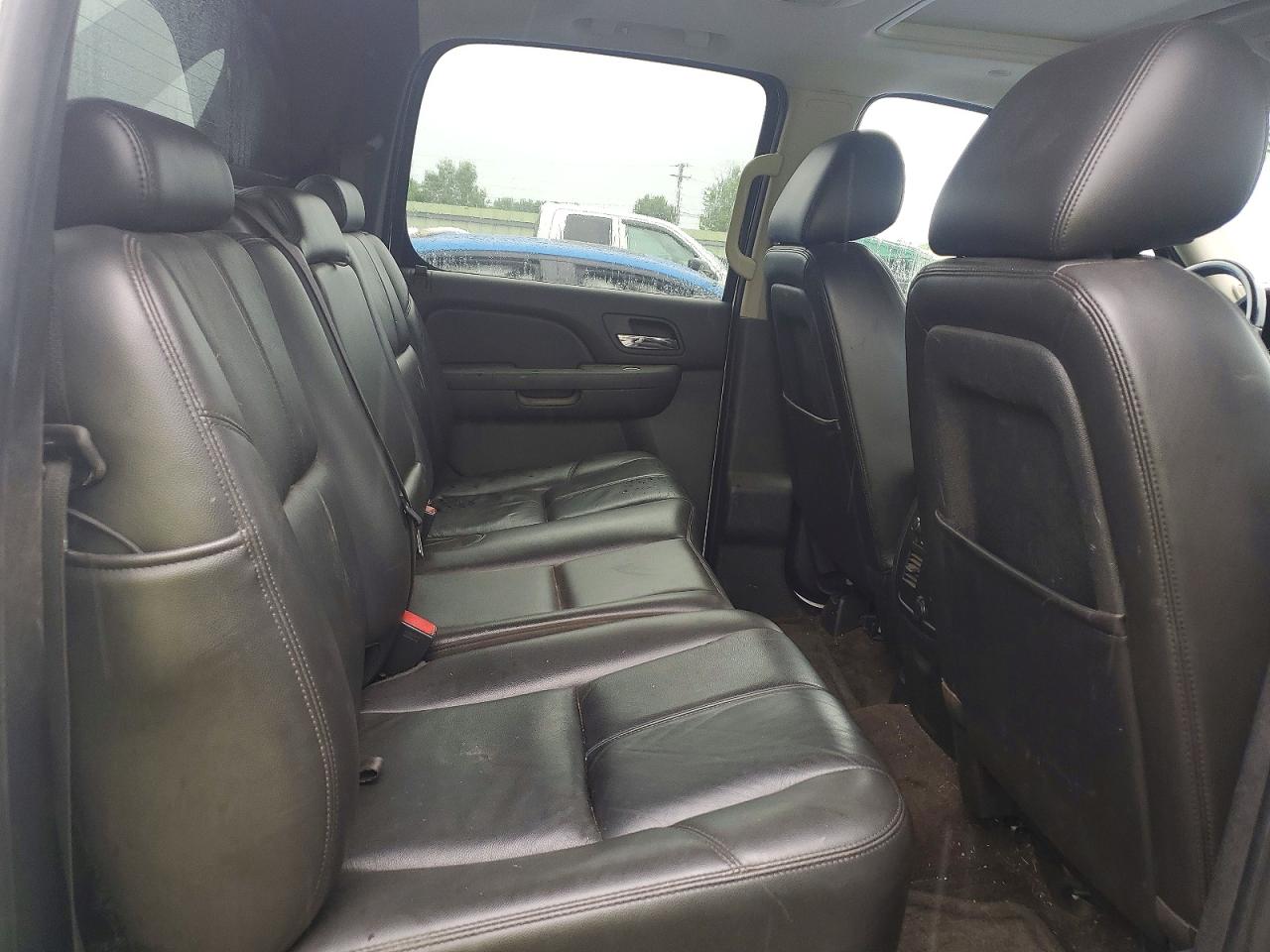 2010 CHEVROLET AVALANCHE