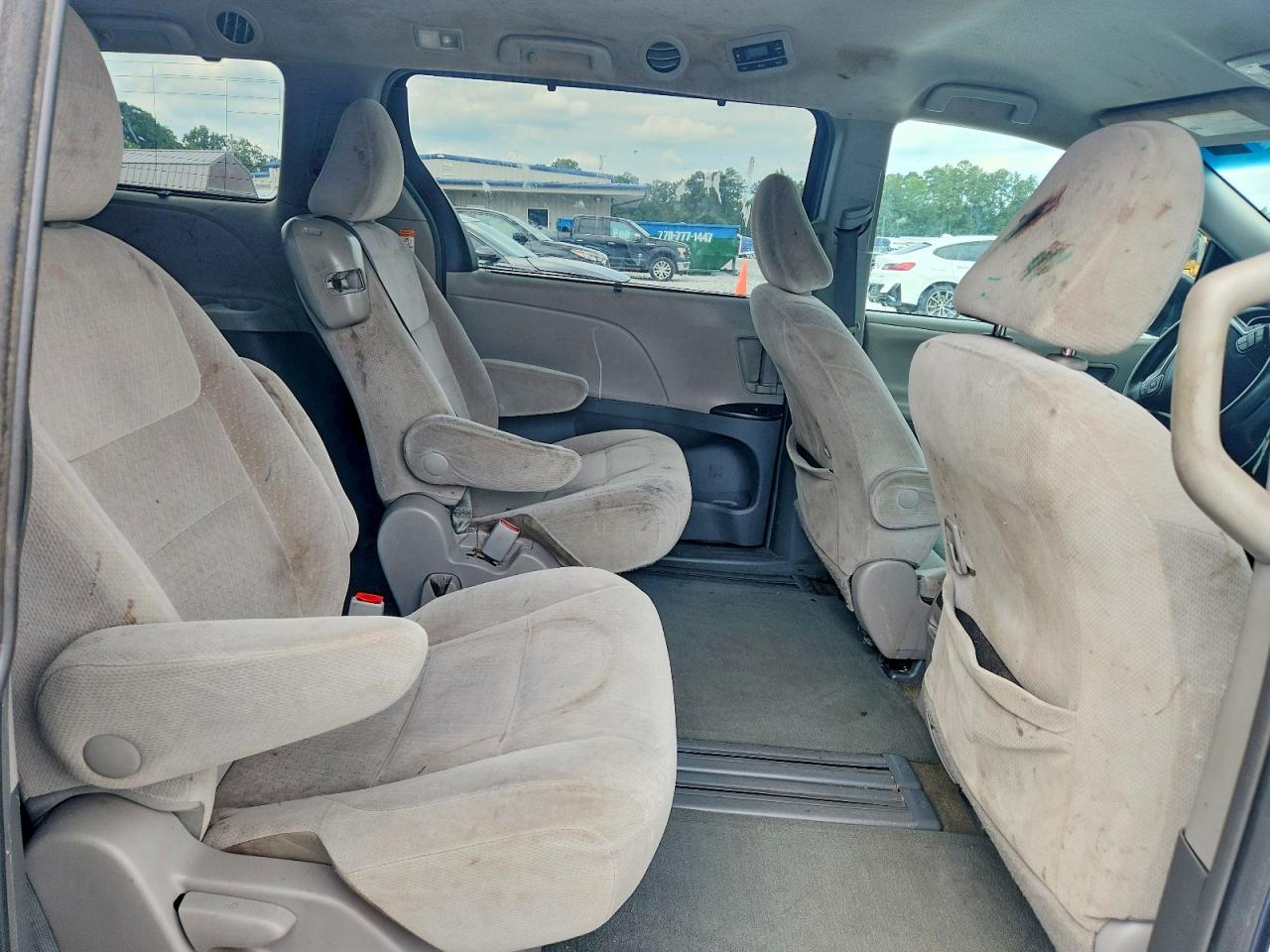 2016 TOYOTA SIENNA