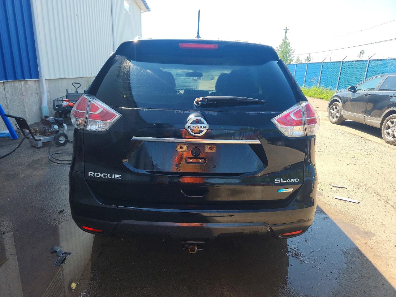2015 NISSAN ROGUE