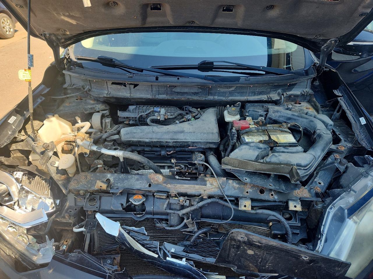 2015 NISSAN ROGUE
