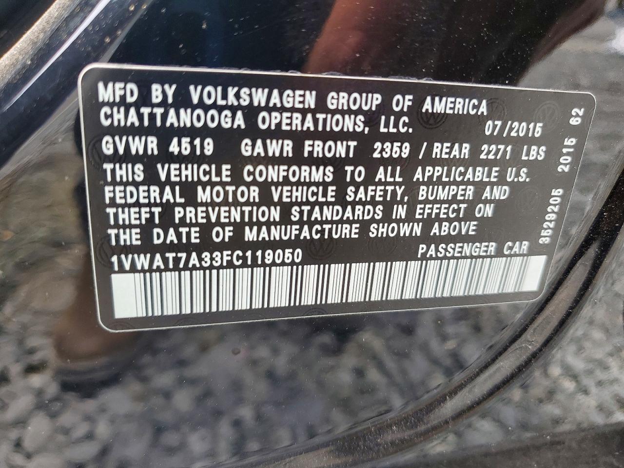 2015 VOLKSWAGEN PASSAT