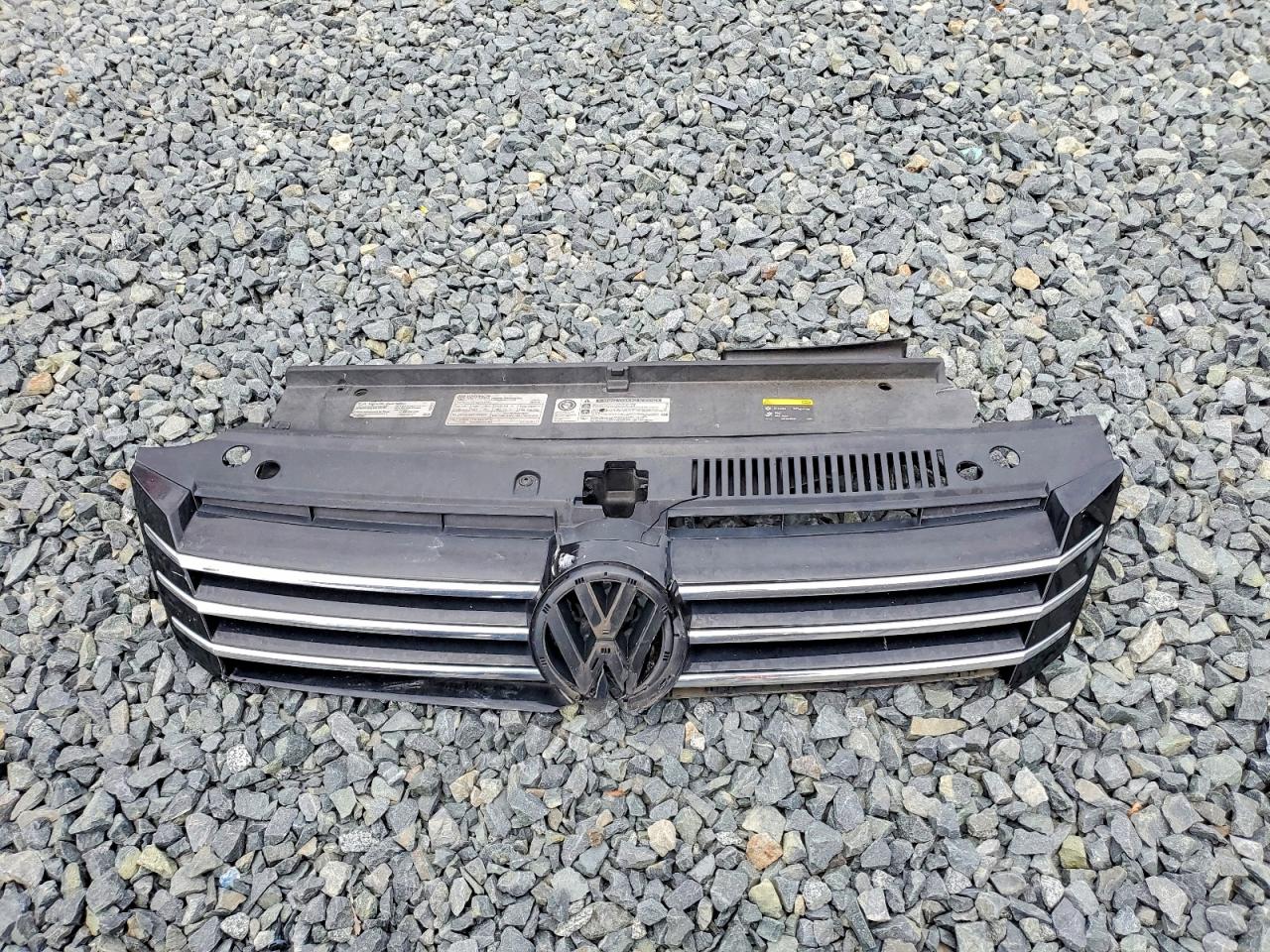 2015 VOLKSWAGEN PASSAT