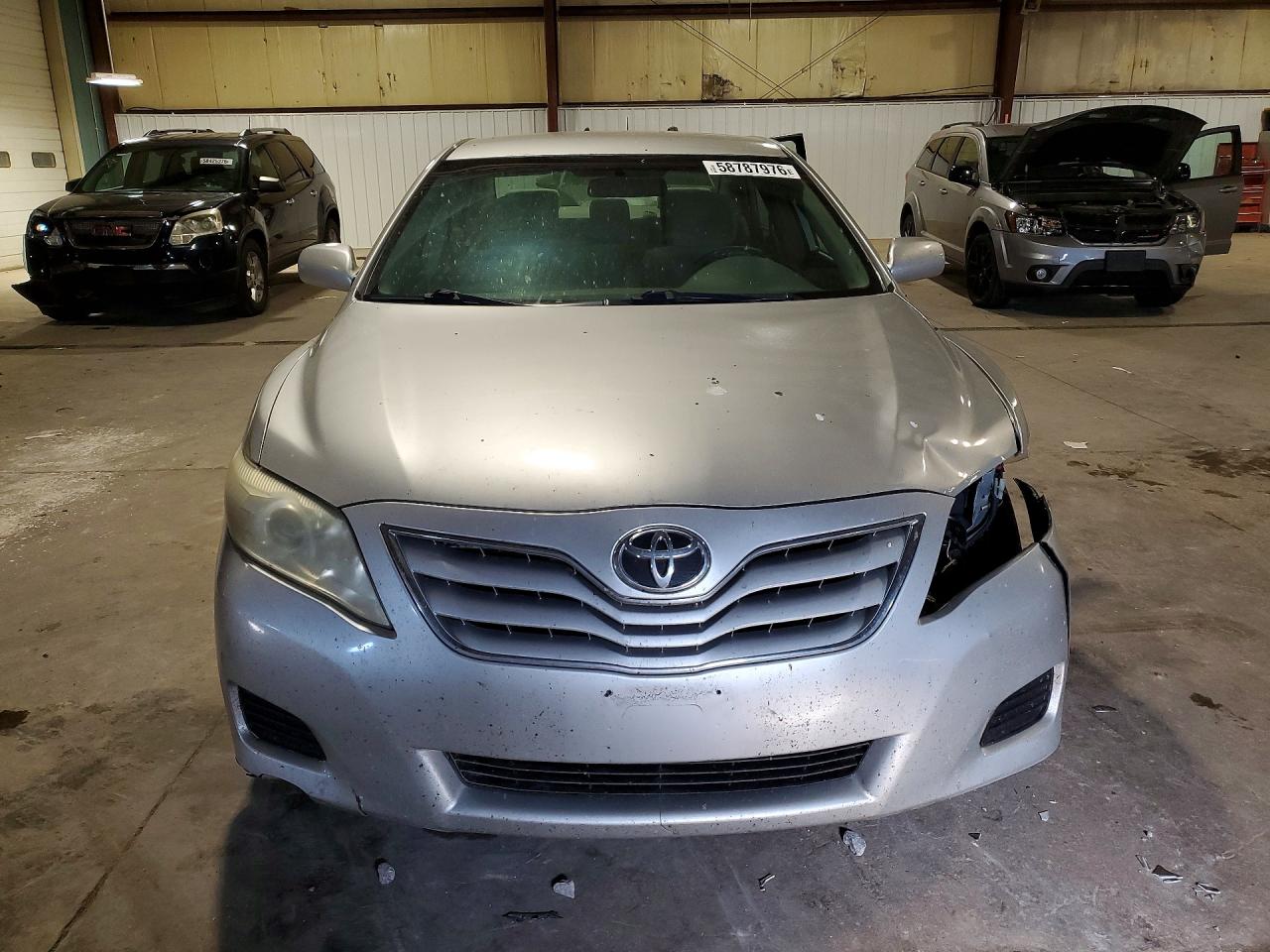 2011 TOYOTA CAMRY