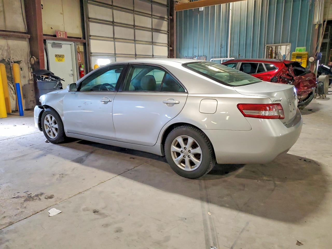 2011 TOYOTA CAMRY