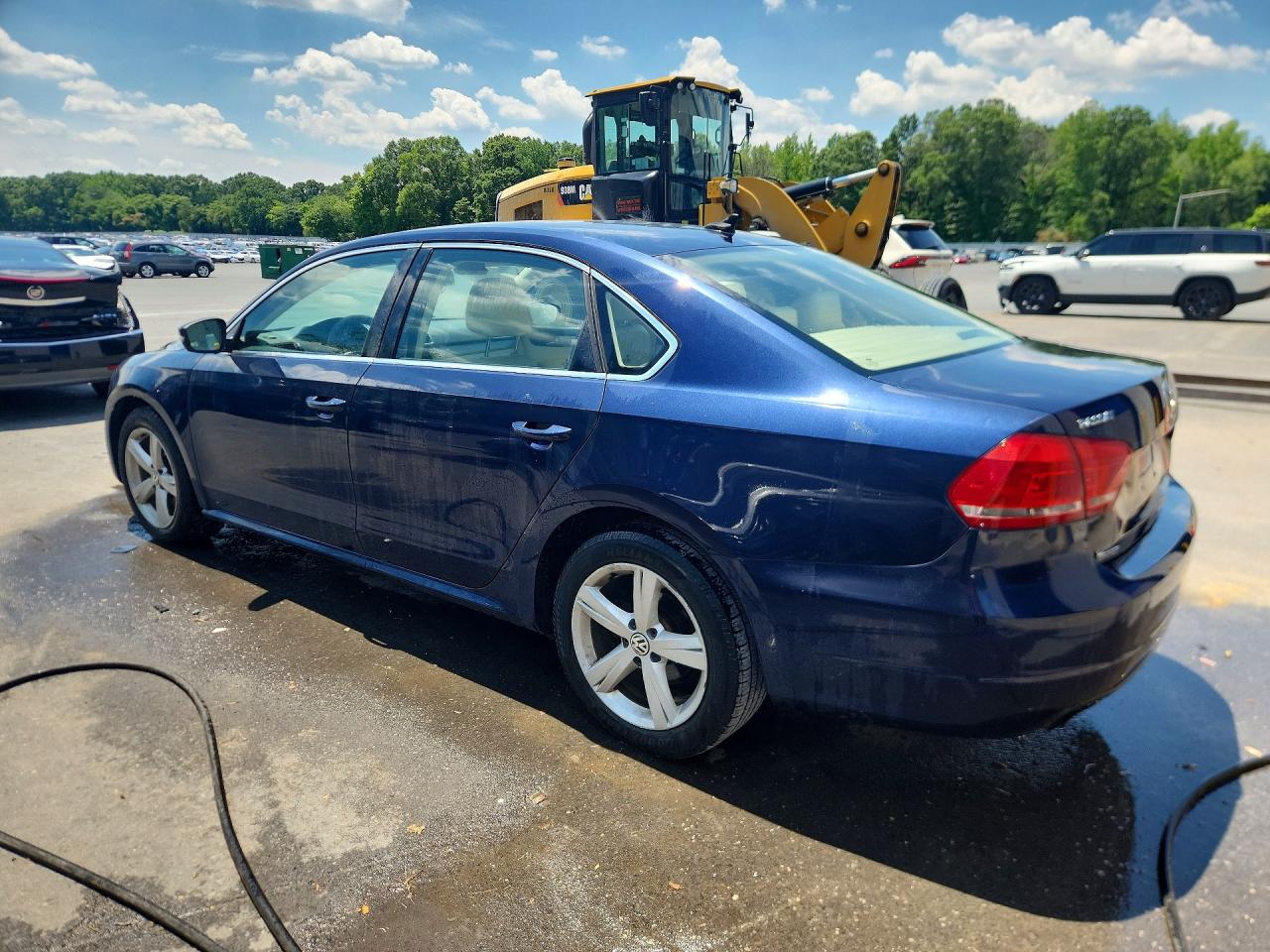 2014 VOLKSWAGEN PASSAT