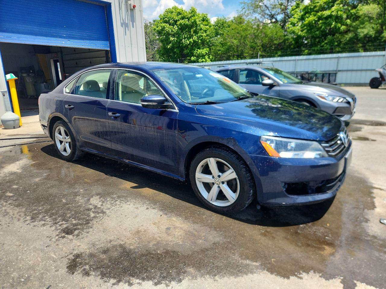 2014 VOLKSWAGEN PASSAT