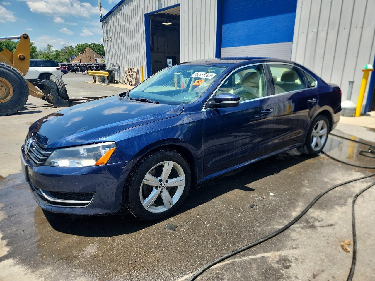 2014 VOLKSWAGEN PASSAT