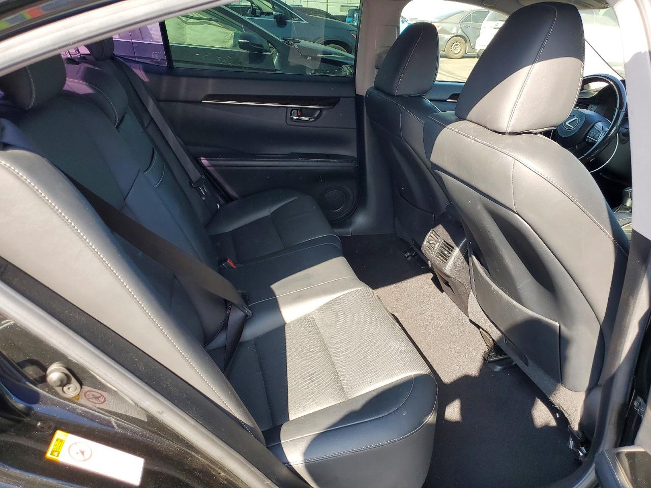 2018 LEXUS ES350
