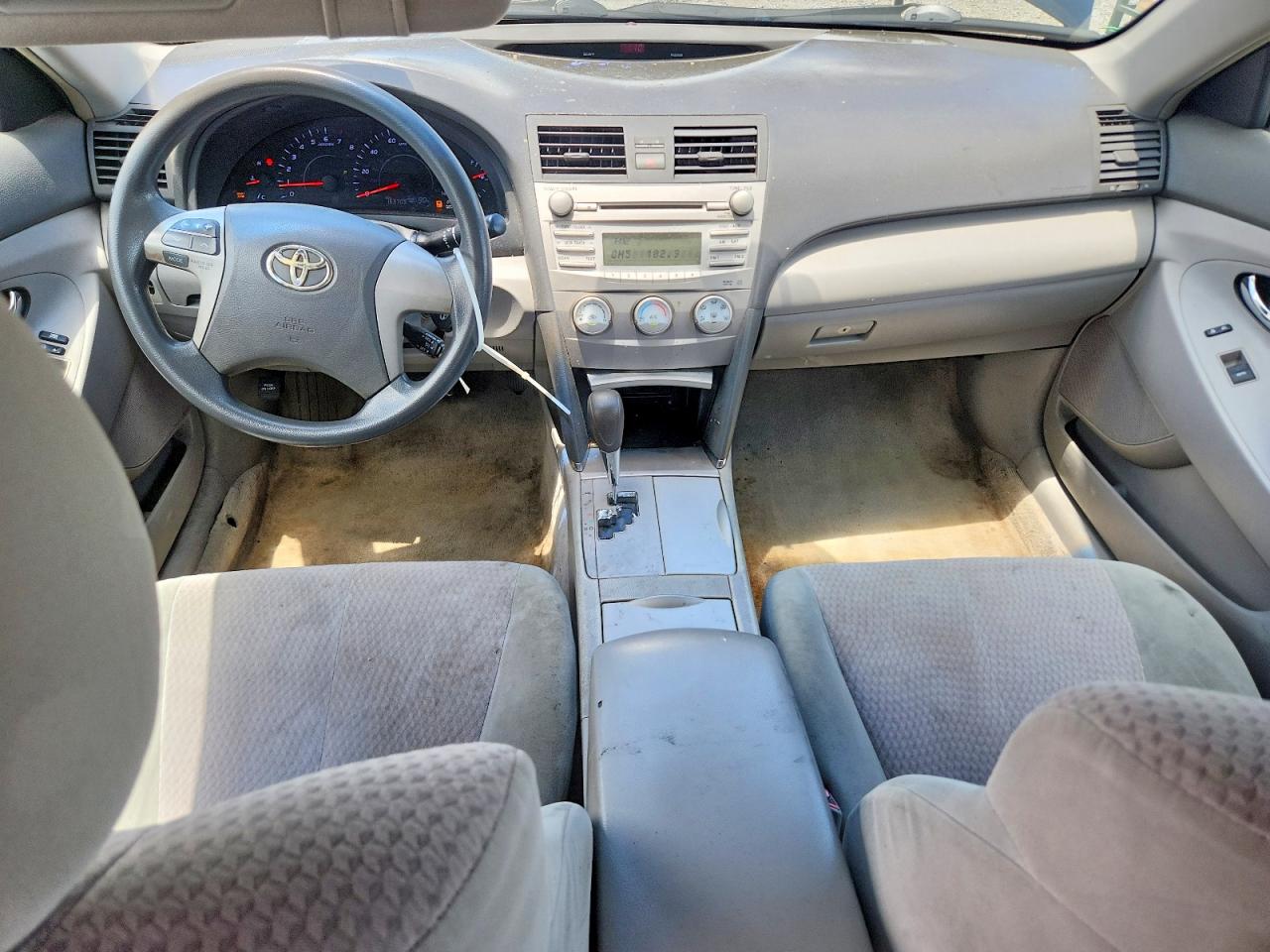 2010 TOYOTA CAMRY