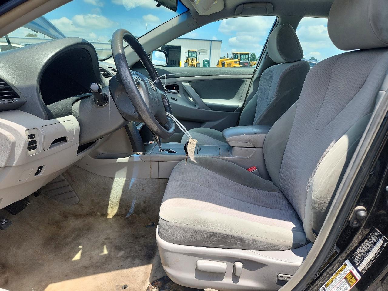 2010 TOYOTA CAMRY