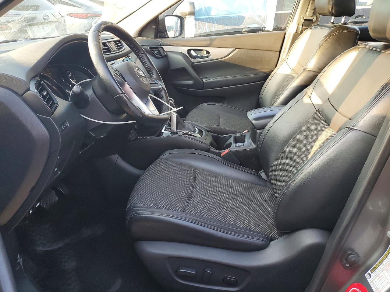 2020 NISSAN ROGUE