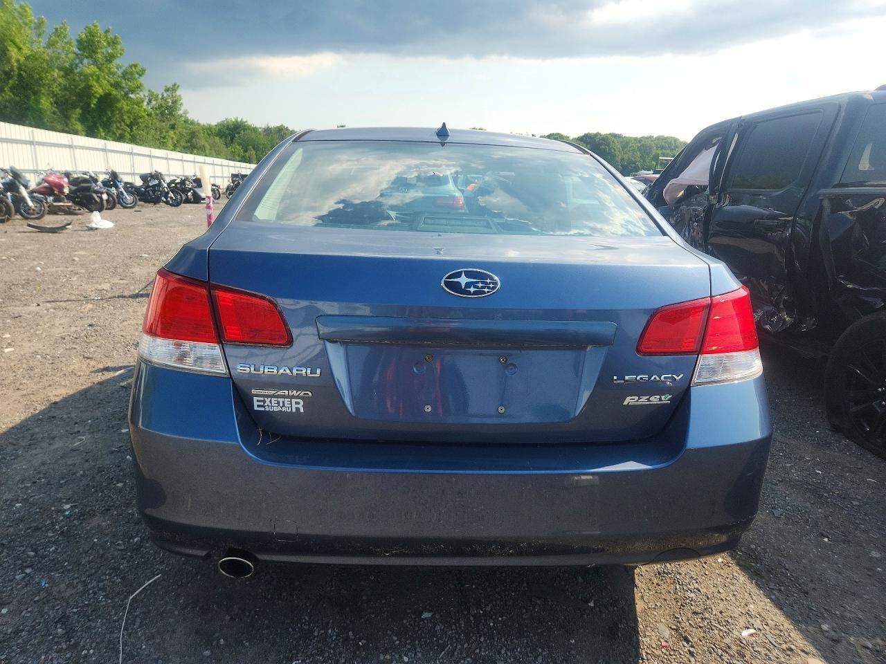 2013 SUBARU LEGACY