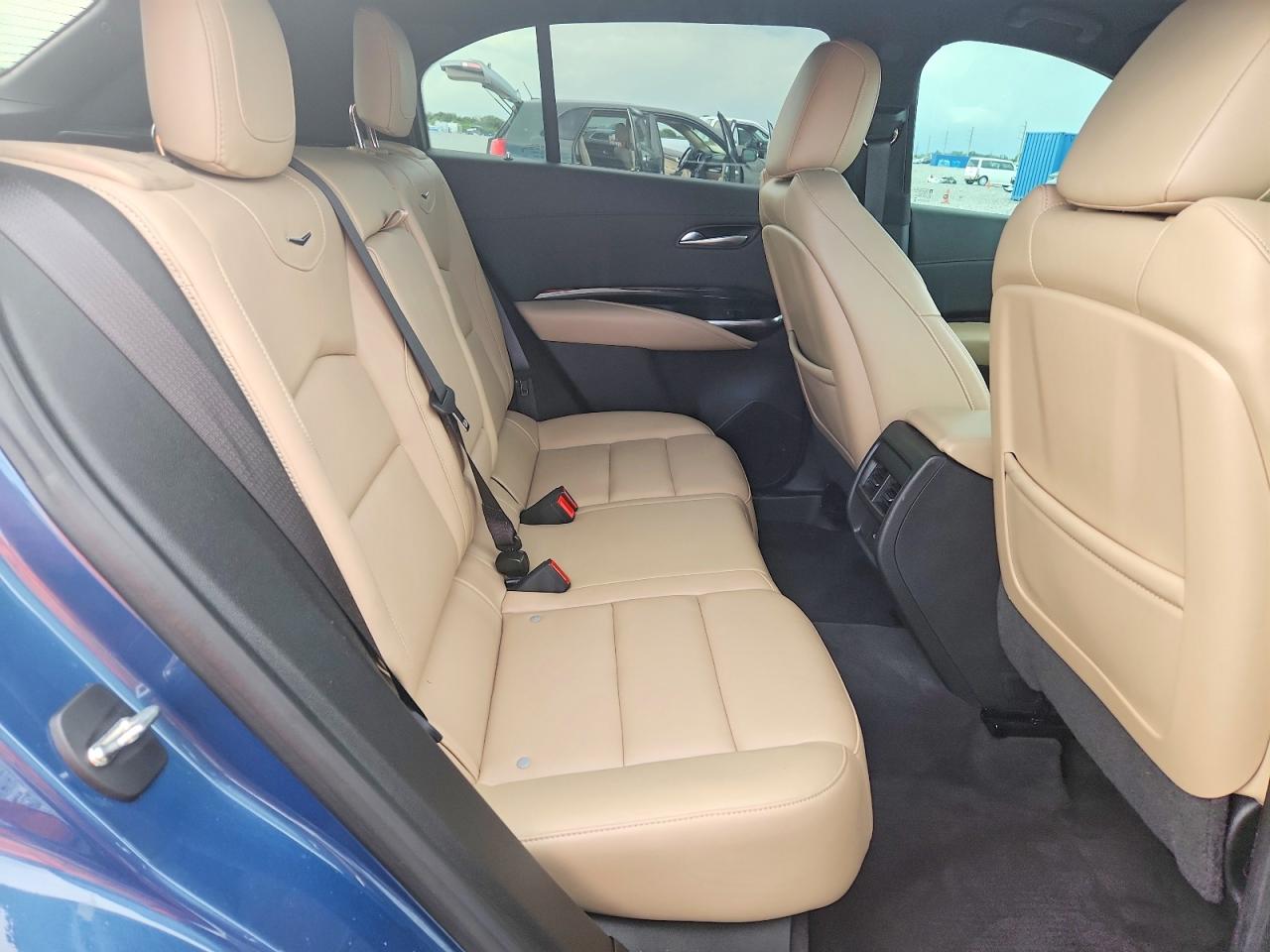 2024 CADILLAC XT4