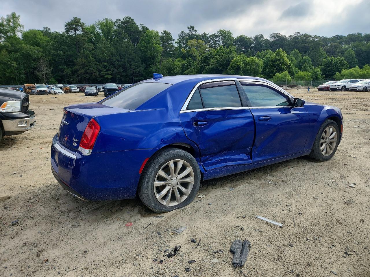 2019 CHRYSLER 300