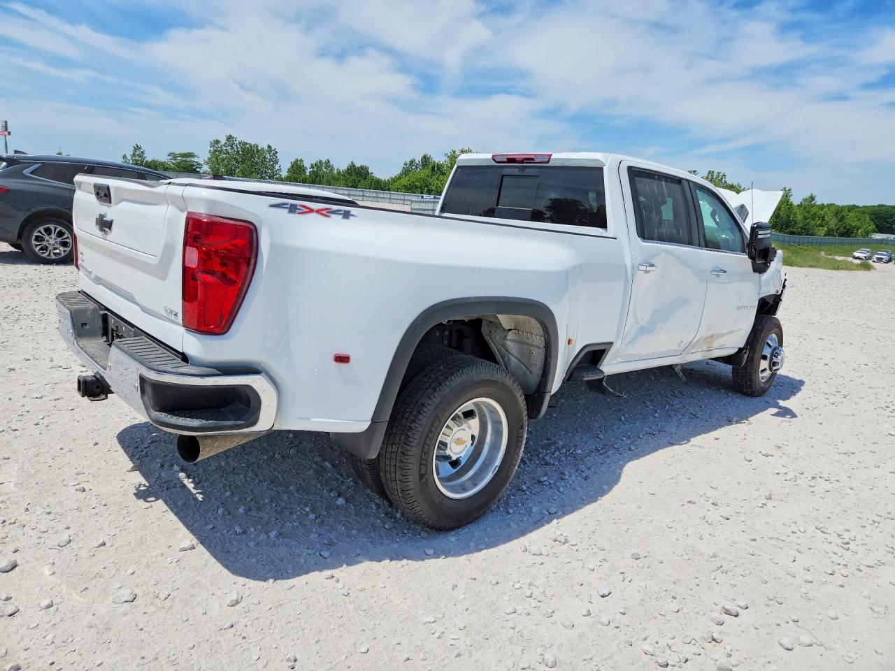 2024 CHEVROLET SILVERADO