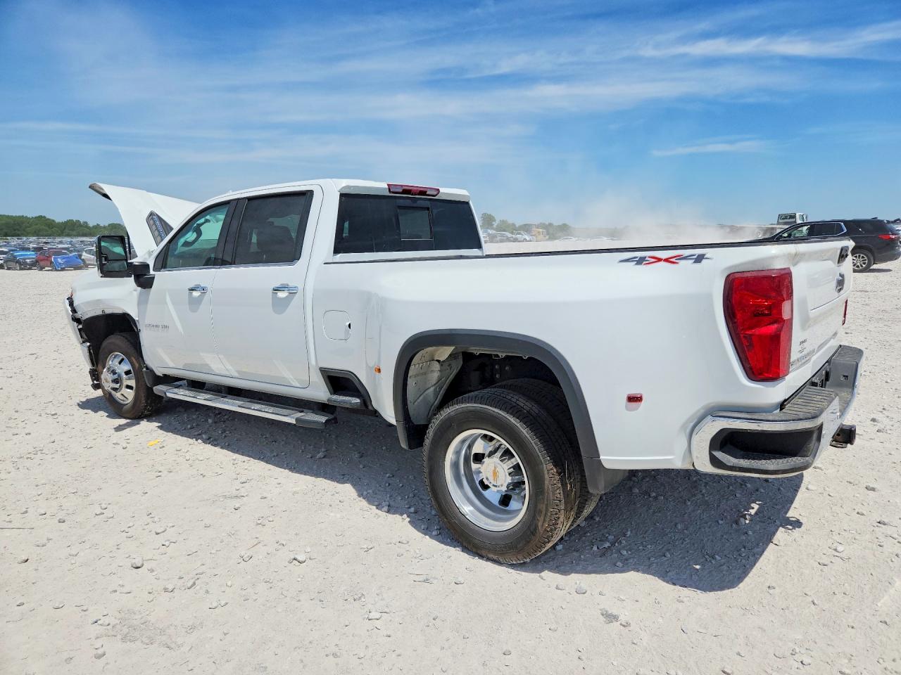 2024 CHEVROLET SILVERADO