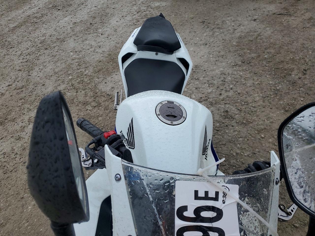 2016 HONDA CBR CYCLE