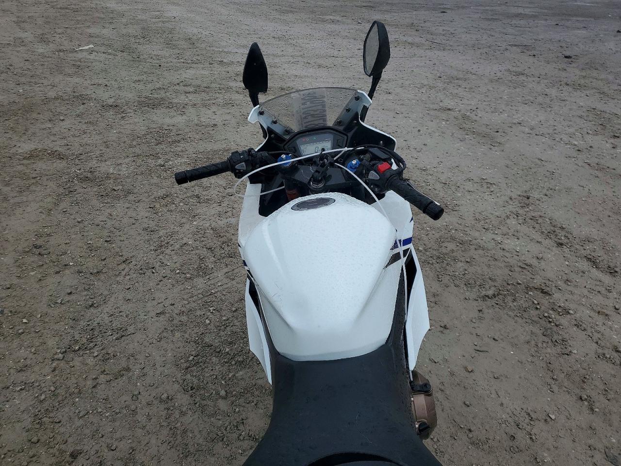 2016 HONDA CBR CYCLE
