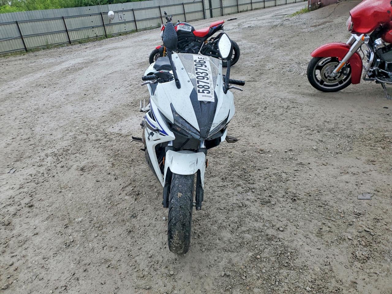 2016 HONDA CBR CYCLE