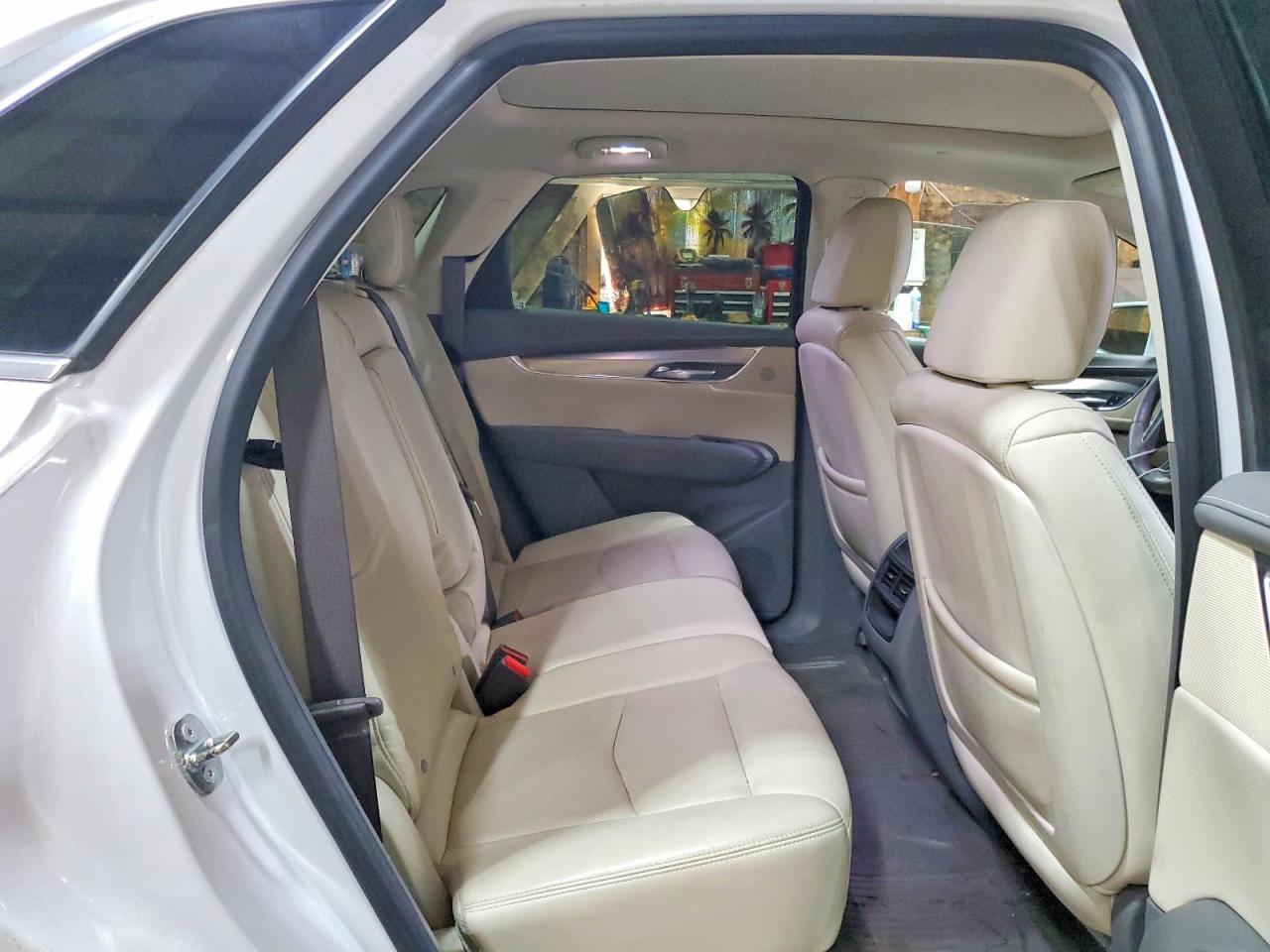 2017 CADILLAC XT5