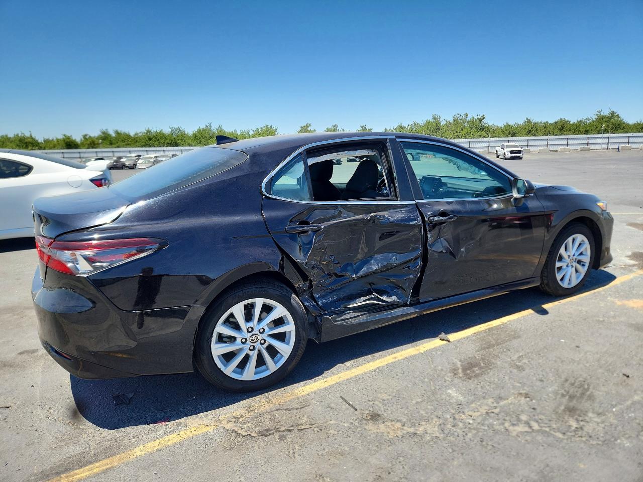 2023 TOYOTA CAMRY