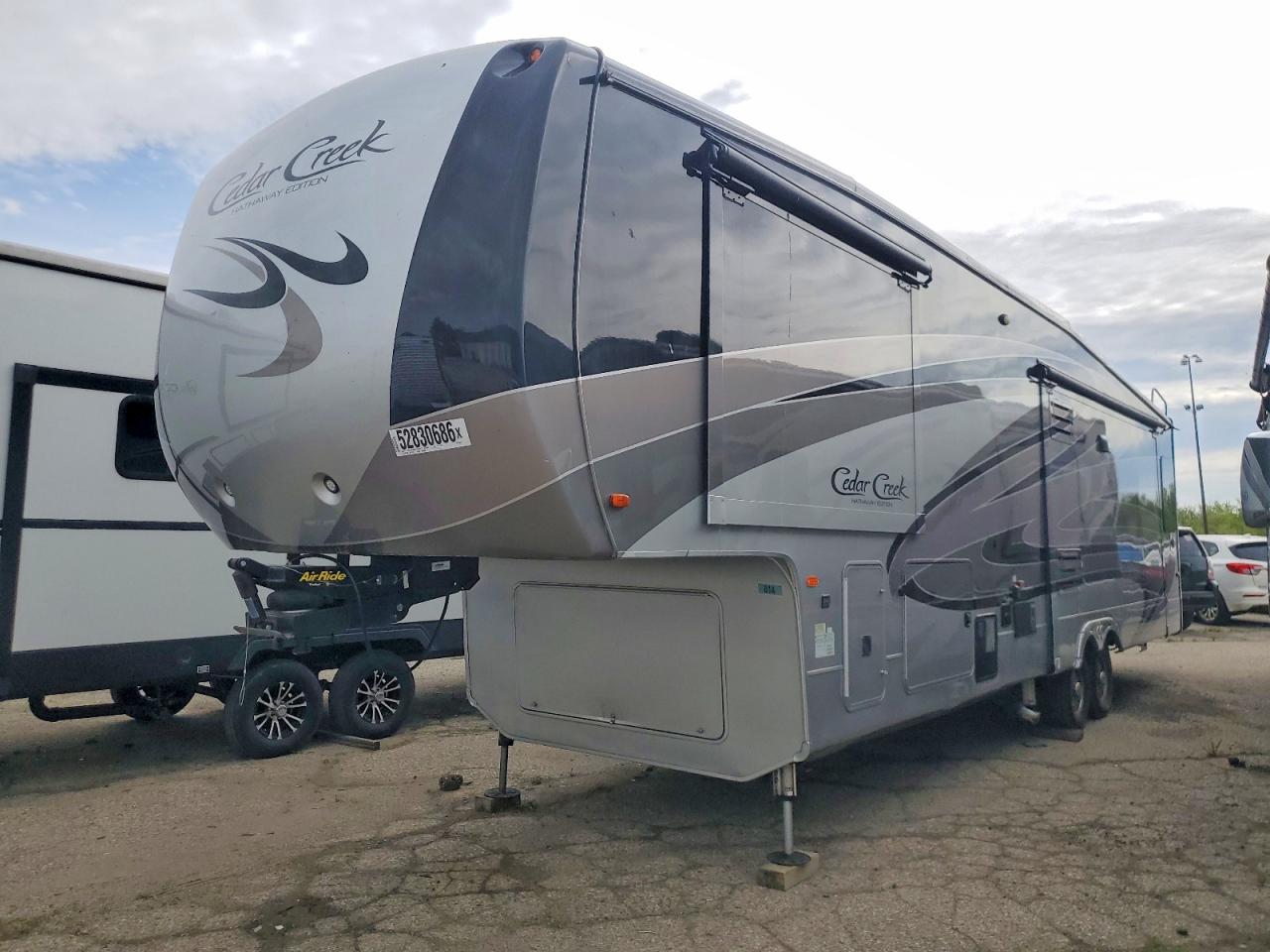 2018 CEDAR CREEK 5TH WHEEL