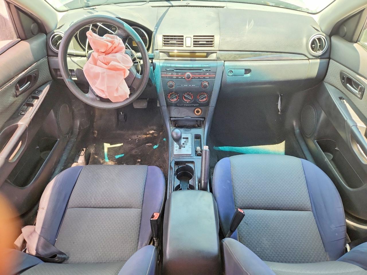 2005 MAZDA 3