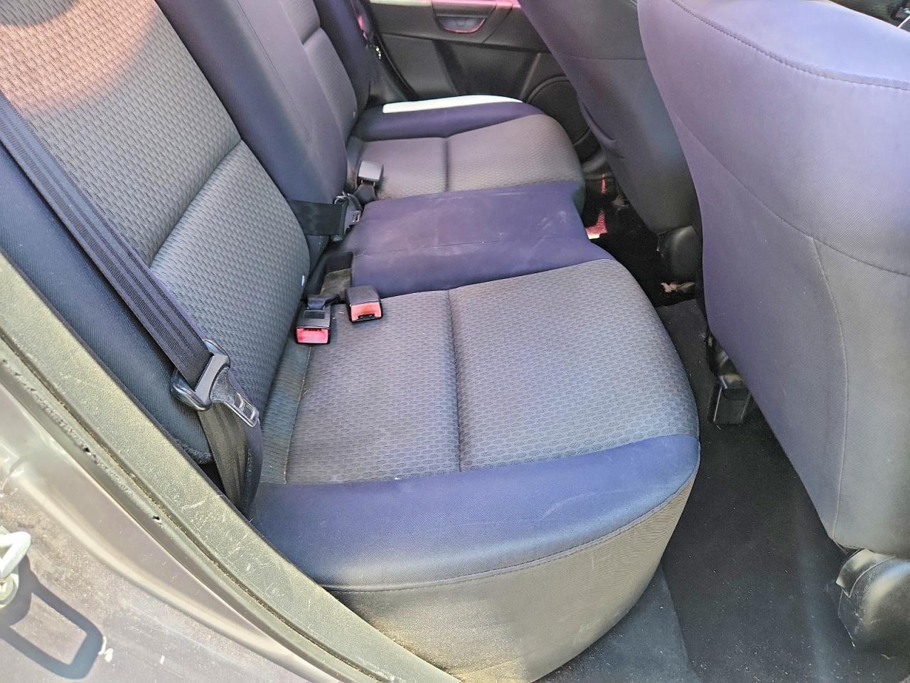 2005 MAZDA 3