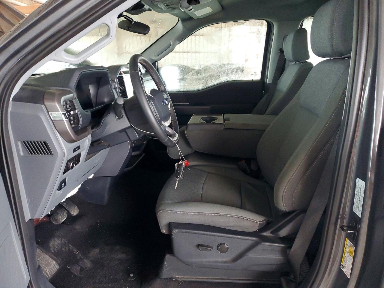 2025 FORD F150