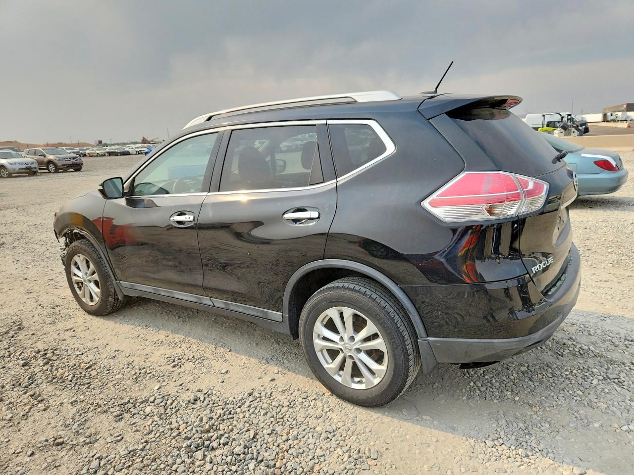 2015 NISSAN ROGUE