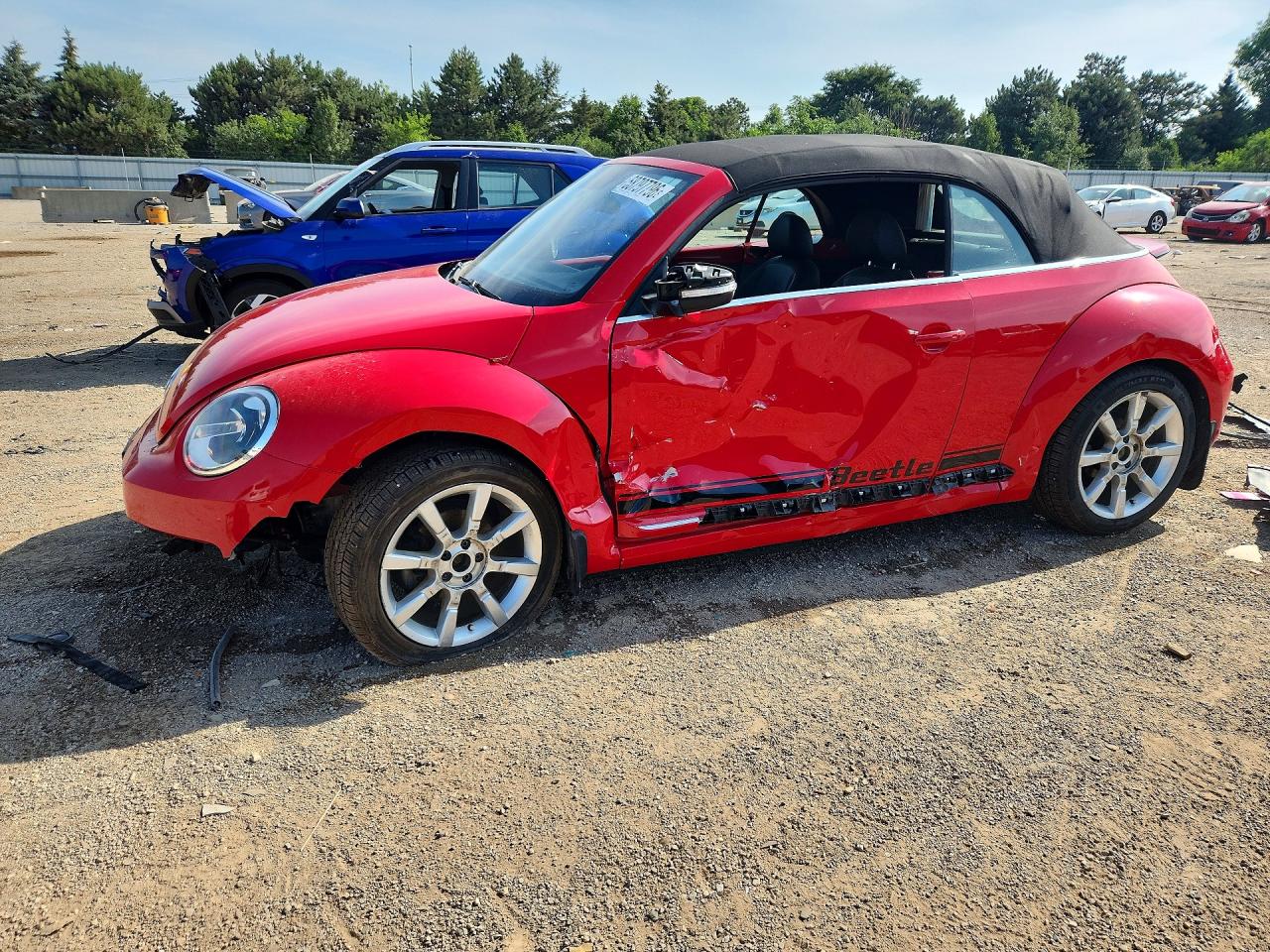 2013 VOLKSWAGEN BEETLE