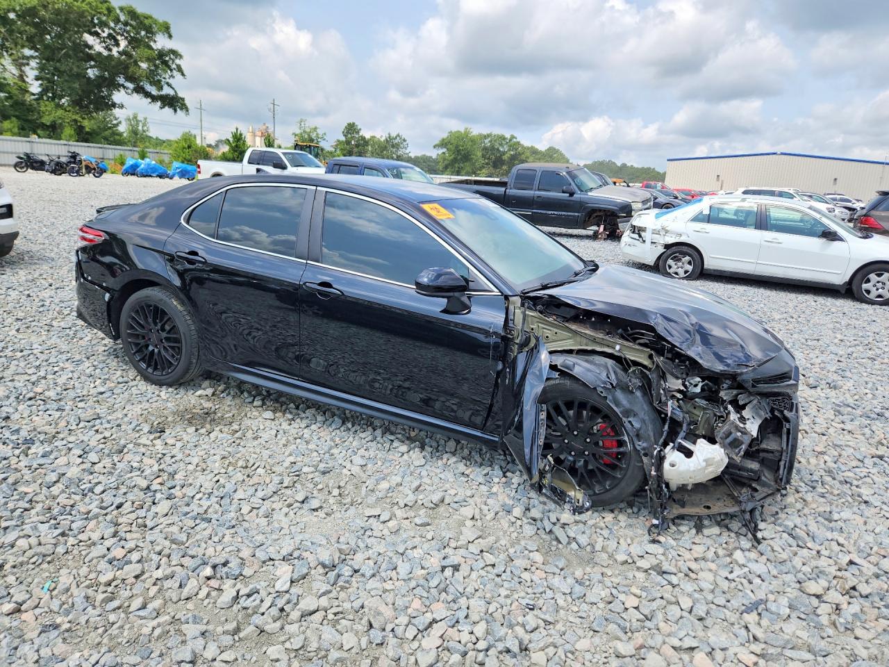 2020 TOYOTA CAMRY